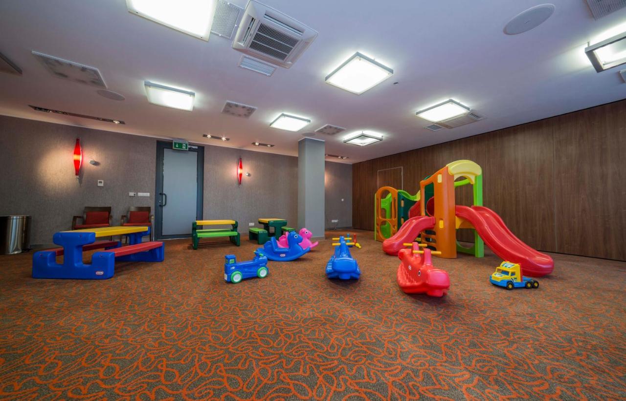 Centrum Wypoczynkowo-Konferencyjne Solaris Łazy Buitenkant foto